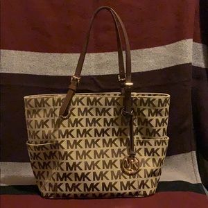 Michael Kors East West Signature Tote